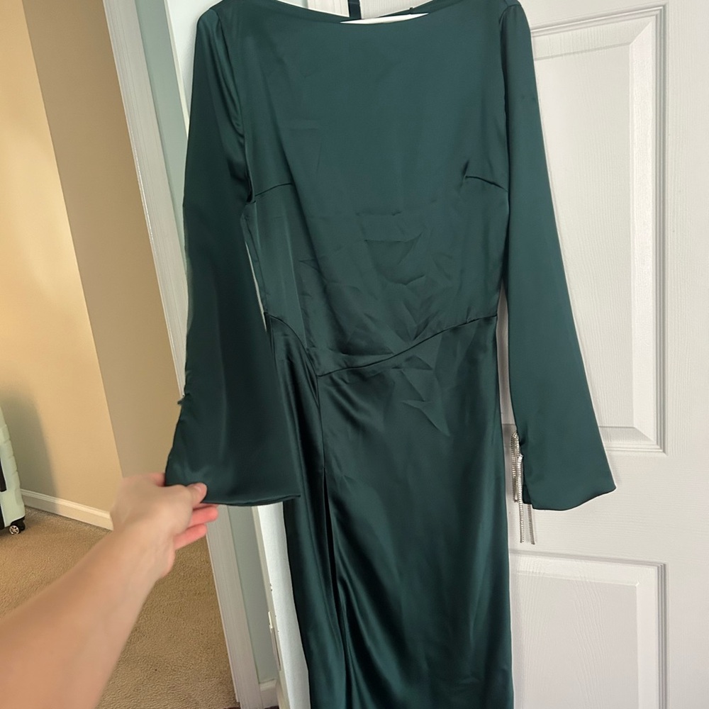 Green Sheath Dress with Bell Sleeves and Bateau Neckline
